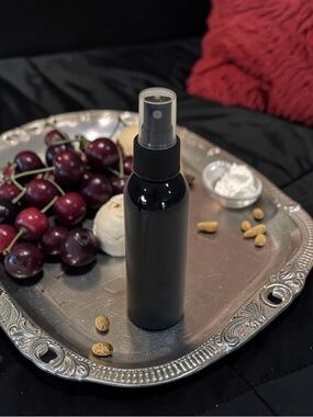 Orchid & Vine Home Refresh Room & Linen Spray Black Cherry Vanilla